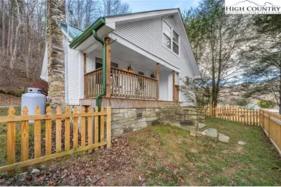 295 Jakes Mountain Road, Deep Gap, NC 28618 - Photo 26