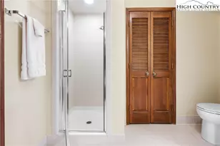 264 Evergreen Dr, Blowing Rock, NC 28605 - Photo 18