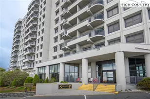 303 Sugar Top Dr, Sugar Mountain, NC 28604 - Photo 2