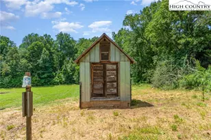 1164 Bradford Mountain Rd, Lenoir, NC 28645 - Photo 24