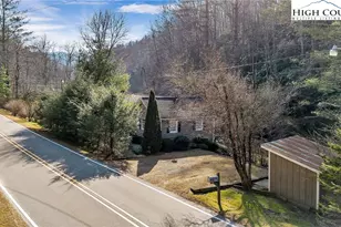 2862 Lower Nettle Knob Rd, West Jefferson, NC 28694 - Photo 16