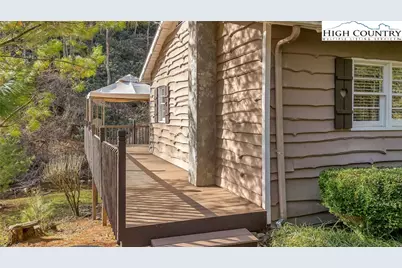 2862 Lower Nettle Knob Road, West Jefferson, NC 28694 - Photo 12