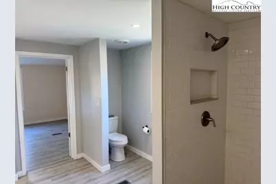 10432 N Nc Hwy 194 Highway, Todd, NC 28684 - Photo 16