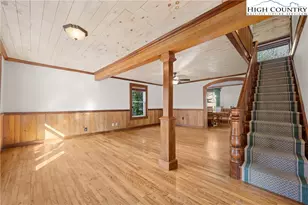 211 Possum Holllow Rd, Blowing Rock, NC 28605 - Photo 20