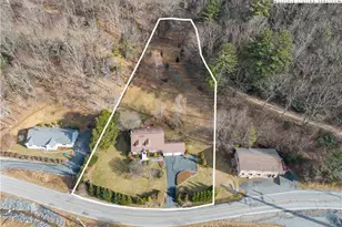 211 Possum Holllow Rd, Blowing Rock, NC 28605 - Photo 4