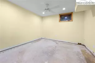 211 Apple Way, Blowing Rock, NC 28605 - Photo 32