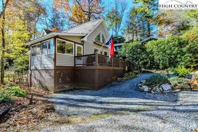 172 Valley Lane, Newland, NC 28657 - Photo 4
