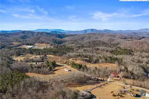 457 Pritchard Rd, Newland, NC 28657 - Photo 46