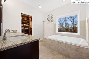 457 Pritchard Rd, Newland, NC 28657 - Photo 24