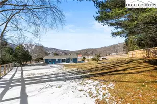 34 Cynthia Ln, Banner Elk, NC 28604 - Photo 8