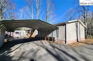 68 Rhoneys Vw Rd, Newland, NC 28657 - Photo 26