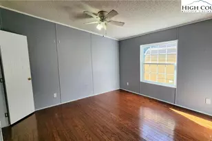 68 Rhoneys Vw Rd, Newland, NC 28657 - Photo 20