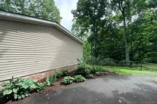 68 Rhoneys Vw Rd, Newland, NC 28657 - Photo 28
