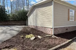 68 Rhoneys Vw Rd, Newland, NC 28657 - Photo 4