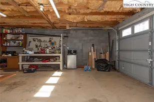 468 E Horse Shoe Ridge Rd, Deep Gap, NC 28618 - Photo 32