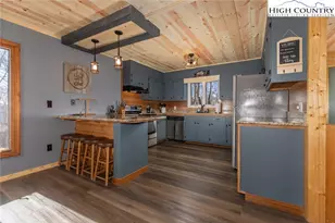 468 E Horse Shoe Ridge Rd, Deep Gap, NC 28618 - Photo 14