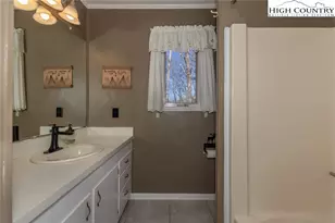 468 E Horse Shoe Ridge Rd, Deep Gap, NC 28618 - Photo 30