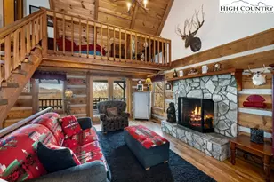 126 Rock Spring Cir, Sugar Mountain, NC 28604 - Photo 4