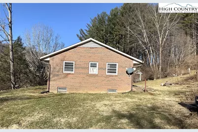 288 Sussex Road, Grassy Creek, NC 28631 - Photo 2
