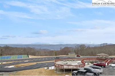 301 Pinnacle Inn Road #3304A, Beech Mountain, NC 28604 - Photo 4