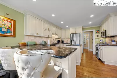 129 Valley View Road, Blowing Rock, NC 28605 - Photo 12