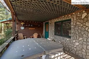 1540 Rich Mountain Rd, Zionville, NC 28698 - Photo 4