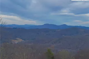 110 Sugar Ski Dr, Sugar Mountain, NC 28604 - Photo 16