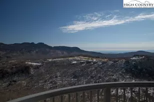 303 Sugar Top Dr, Sugar Mountain, NC 28604 - Photo 34