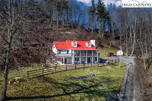 283 Deer Ridge Rd, Crumpler, NC 28617 - Photo 8