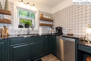 216 Saddle Ln, Deep Gap, NC 28618 - Photo 18