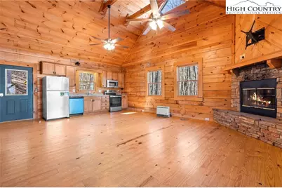 130 Hollow Tree Road, Banner Elk, NC 28604 - Photo 8