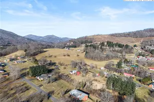 210 Gentry St, Jefferson, NC 28640 - Photo 36