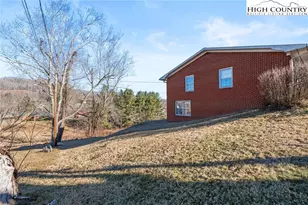 210 Gentry St, Jefferson, NC 28640 - Photo 32