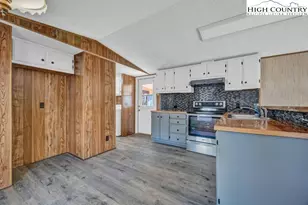 425 Jefferson Dr, West Jefferson, NC 28694 - Photo 20