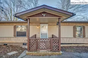 425 Jefferson Dr, West Jefferson, NC 28694 - Photo 8