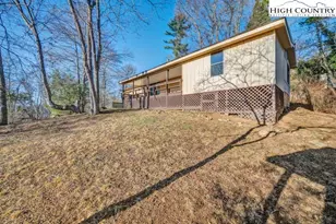 425 Jefferson Dr, West Jefferson, NC 28694 - Photo 36