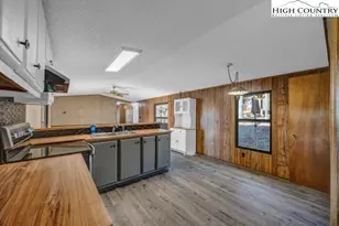 425 Jefferson Dr, West Jefferson, NC 28694 - Photo 18