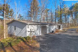 3435 Nelson Ln, Morganton, NC 28655 - Photo 6