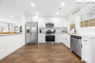 482 Bear Run Rd, Lenoir, NC 28624 - Photo 8