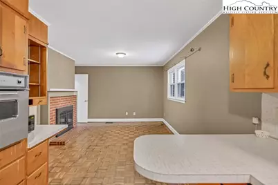 316 W Main Street, Jefferson, NC 28640 - Photo 16