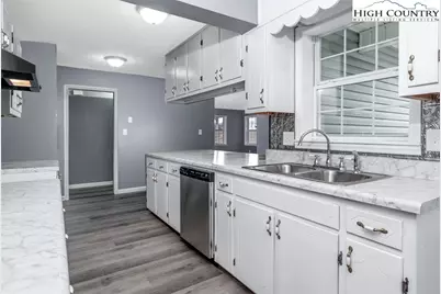 7215 Hwy 421 N, Vilas, NC 28692 - Photo 16