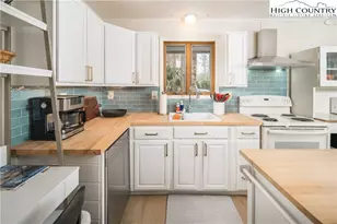 421 Windridge Rd, Newland, NC 28657 - Photo 8