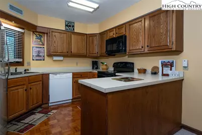 884 Chetola Lakes Drive #302 Cardinal Bldg., Blowing Rock, NC 28605 - Photo 14