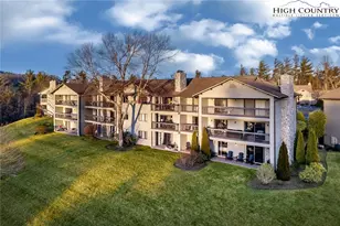 884 Chetola Lakes Dr, Blowing Rock, NC 28605 - Photo 4