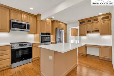 711 Possum Hollow, Blowing Rock, NC 28605 - Photo 8