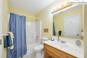 12443 Old Hwy 16, Grassy Creek, NC 28631 - Photo 32