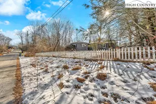 315 E Ridge, Boone, NC 28607 - Photo 36