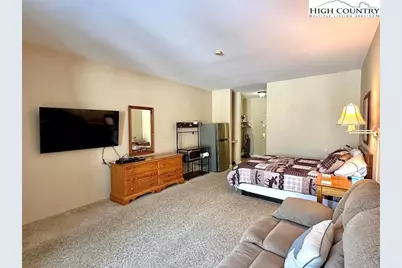 193 E Landing Drive #104, Jefferson, NC 28640 - Photo 2