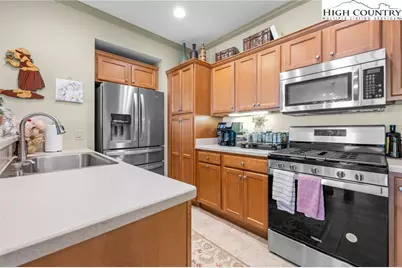 575 Craggy Pointe #13D, Sugar Mountain, NC 28604 - Photo 12