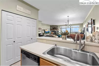 575 Craggy Pointe #13D, Sugar Mountain, NC 28604 - Photo 14